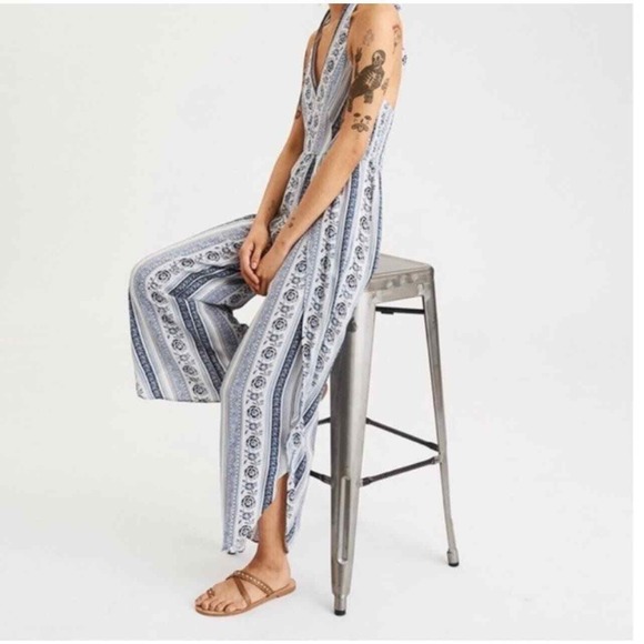 American Eagle‎ Womens XS Halter Jumpsuit Blue White Striped Boho Casual Romper - Picture 1 of 13